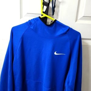 NIKE Dry Fit Sweater